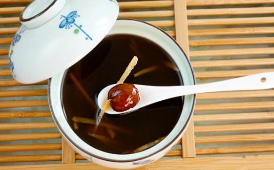 紅糖姜水的功效與作用:驅寒止咳、暖胃補血