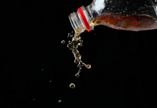 碳酸飲料的潛在危害與好處解析