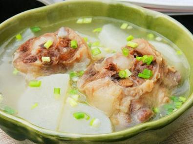 牛尾汤做法与牛尾营养成分全面解析