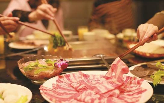春季吃火锅不胖的秘诀:清汤底、少饮料与正确进食顺序