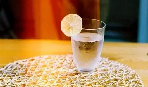 喝水減肥有講究：喝對了才能達到效果