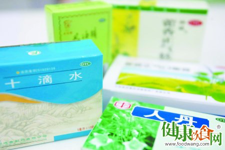 夏季防暑：常備藥物與清涼食物的完整指南