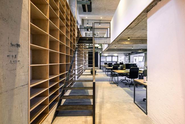 深圳蛇口工業風辦公室：WAU建築事務所的少干预設計