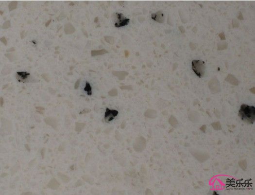 石英石橱柜台面怎么样？优缺点与辐射问题详解