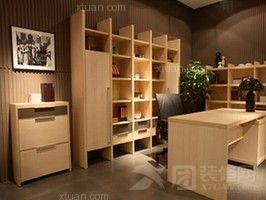 家具選購技巧指南：實木與板式家具挑選要點