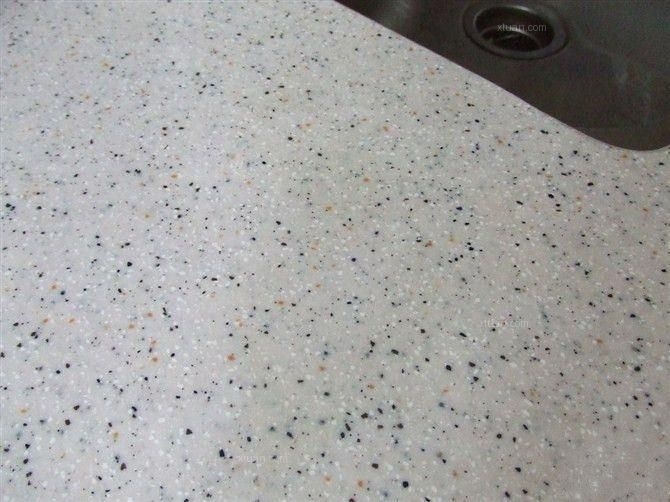 六次装修淬炼出的理想厨房：小白桦台面与人体工程学设计全解析