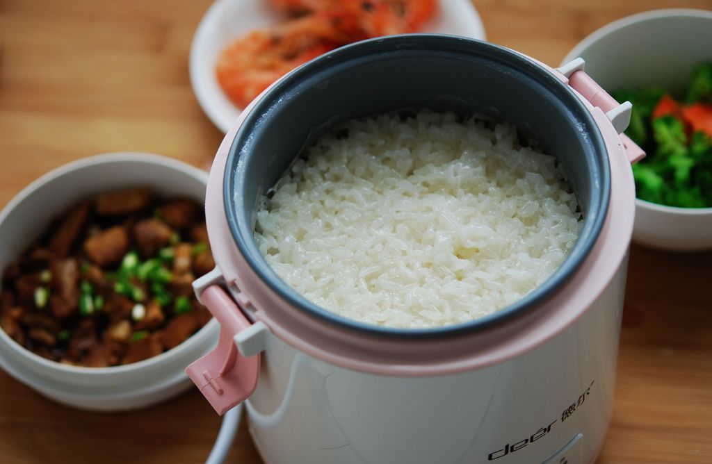 一招解决电饭锅粘锅问题