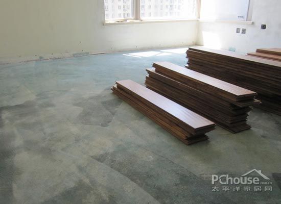 三招做好地板鋪裝監工:步驟要領與細節指南