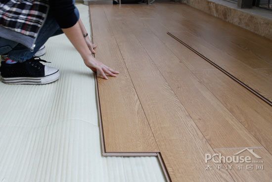 三招做好地板鋪裝監工:步驟要領與細節指南