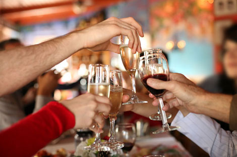 喝什麼解酒?10 種實用解酒方法