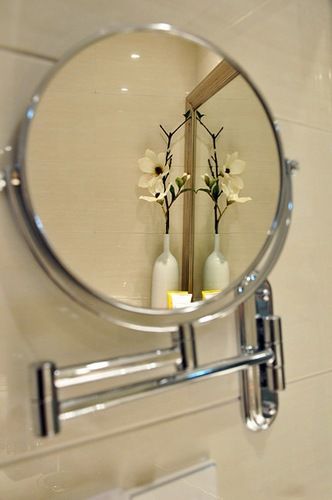 現代簡約裝修案例欣賞:90平三室兩廳6萬元精裝入門