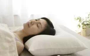 健康家居:家中这5种东西必须赶紧丢掉,小心短命20年!