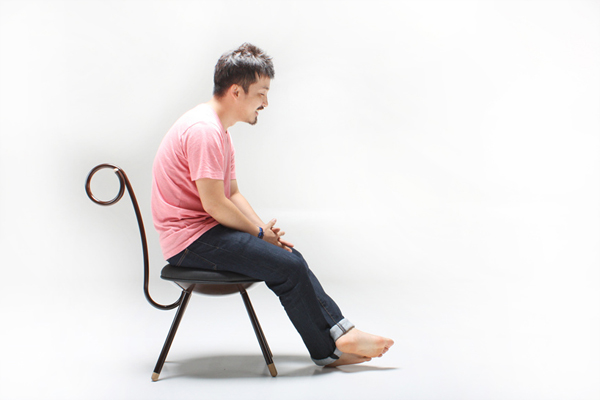 有趣的「猴尾巴」椅