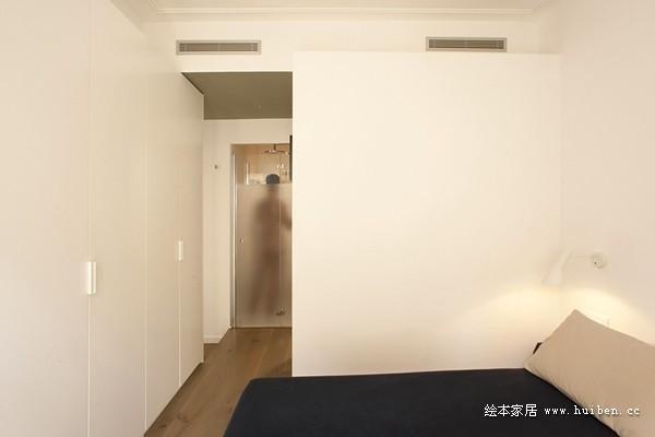 釋放空間:從四房改造為兩室的實用指南