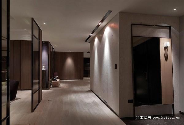 台灣的優雅公寓設計：深棕色調的現代古典空間