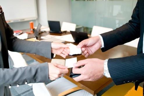 日本人交换名片礼仪全解析
