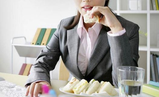 職場潛則:白領必須了解的生存智慧